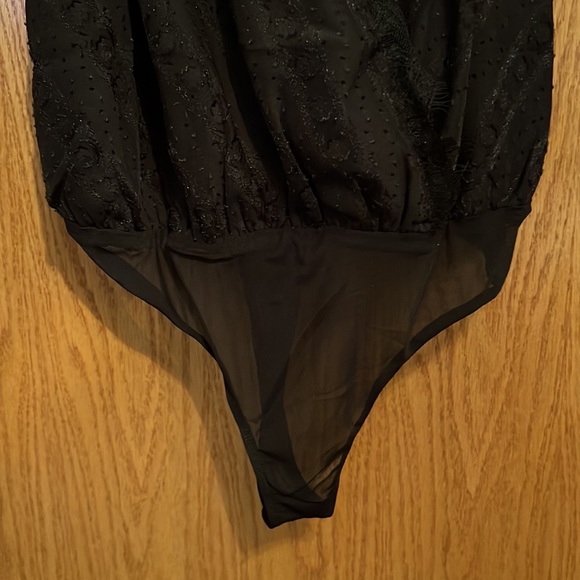 Lush bodysuit - size medium NWT - Picture 4 of 8